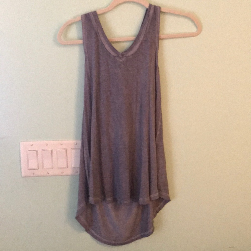 grayish tank top